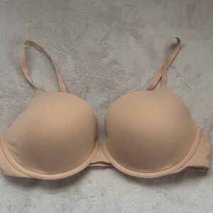 SKIMS Nude Fits Everybody T-shirt Bra